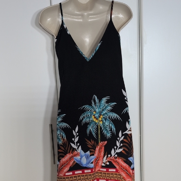SHEIN Black Tropical Print Swim Coverup - Picture 4 of 5